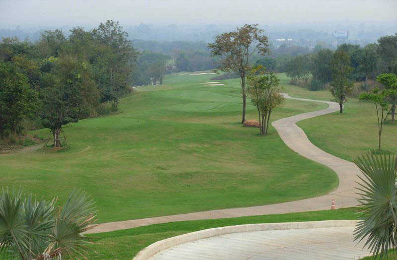 Ubolratana Dam Golf Course